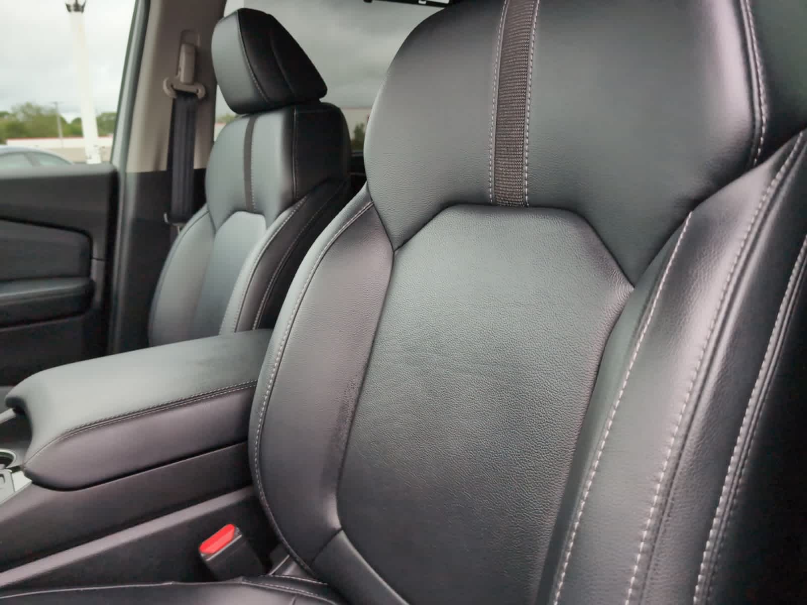 used 2025 Honda Pilot car, priced at $41,250