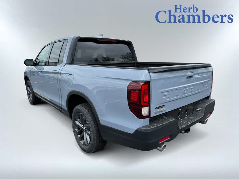 2025 Honda Ridgeline Sport photo 2