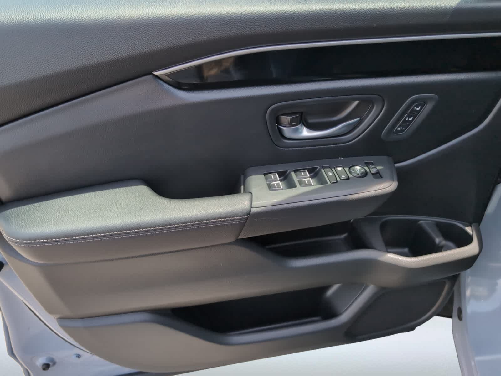 used 2025 Honda Pilot car, priced at $44,420