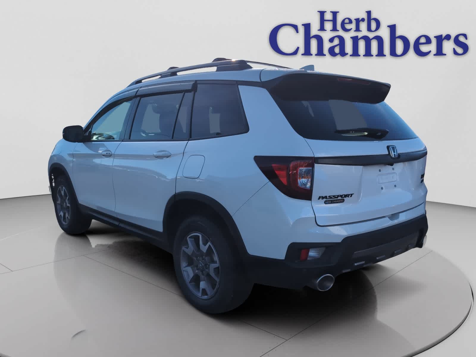 2023 Honda Passport TrailSport photo 3