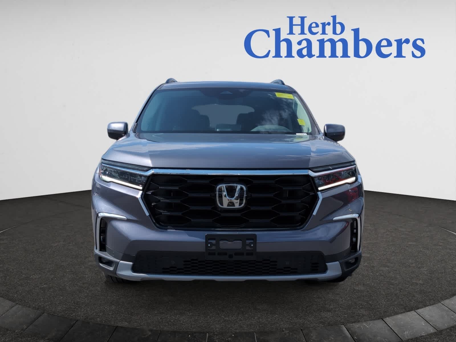 new 2025 Honda Pilot car, priced at $52,995