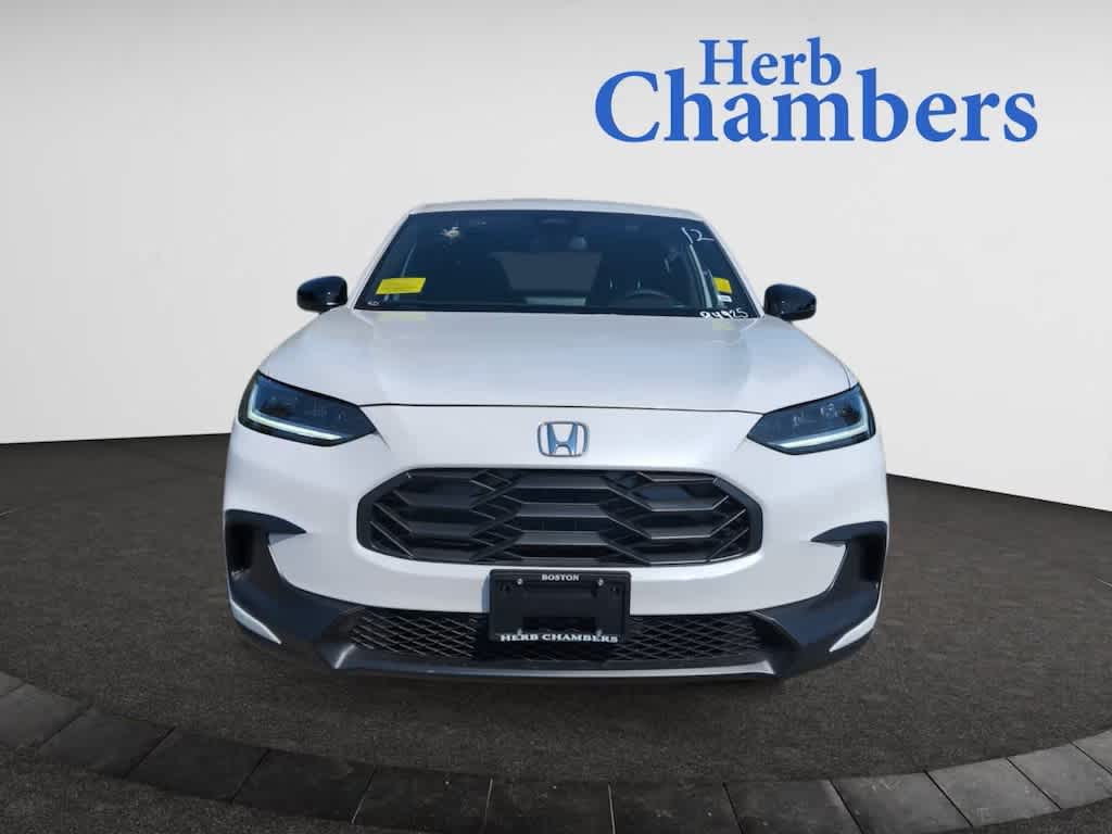 2026 Honda HR-V Sport photo 2