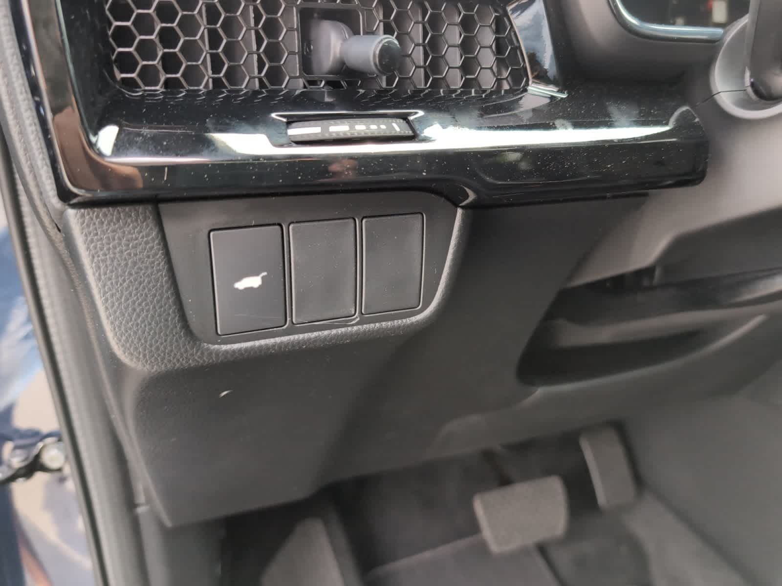 new 2026 Honda CR-V Hybrid car, priced at $44,155