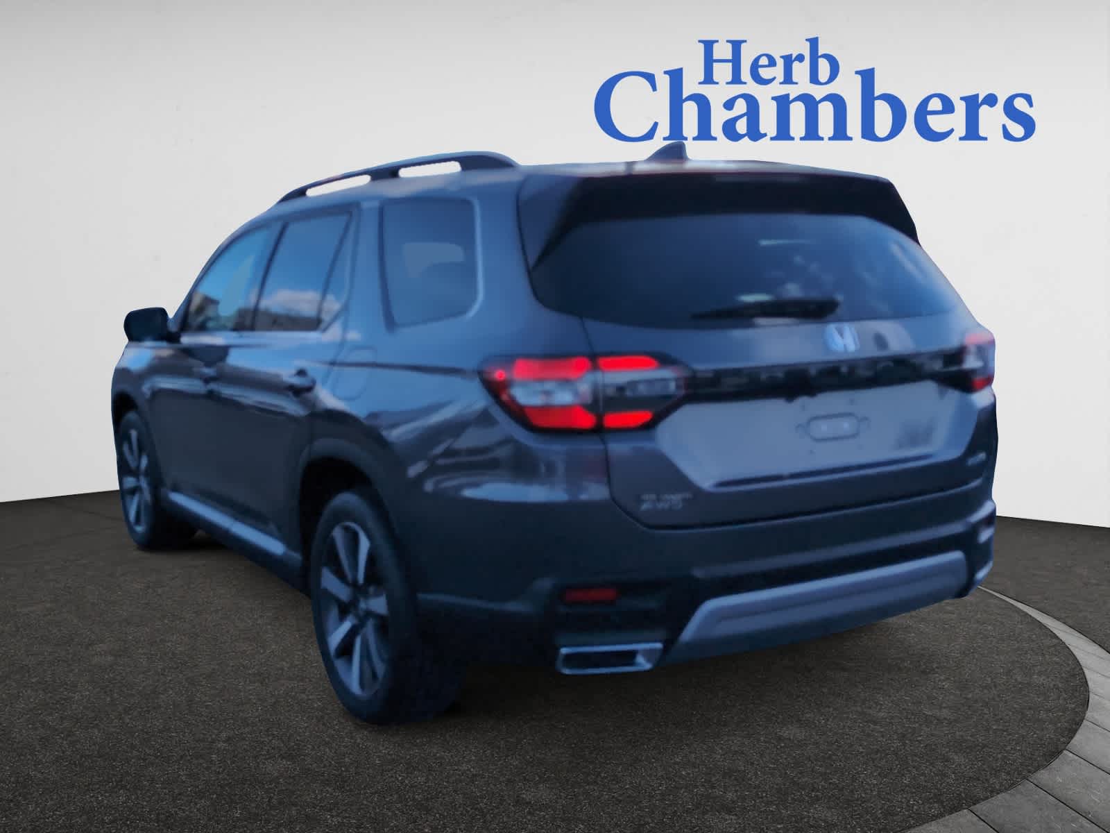 2023 Honda Pilot Elite photo 3