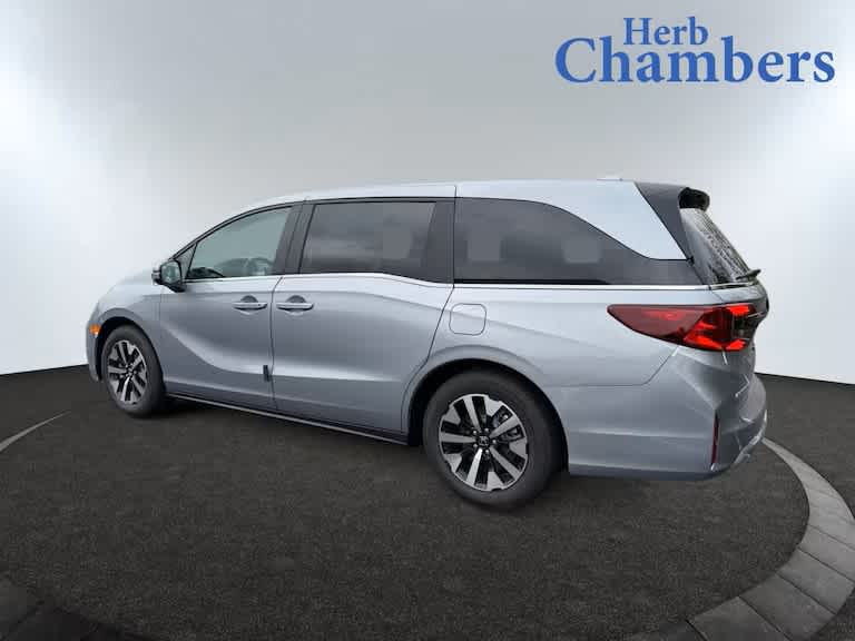 new 2026 Honda Odyssey car, priced at $44,290
