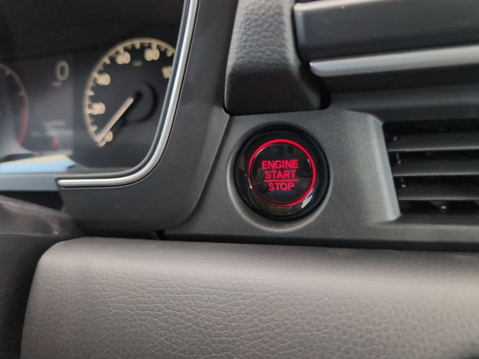 new 2025 Honda Pilot car, priced at $53,405