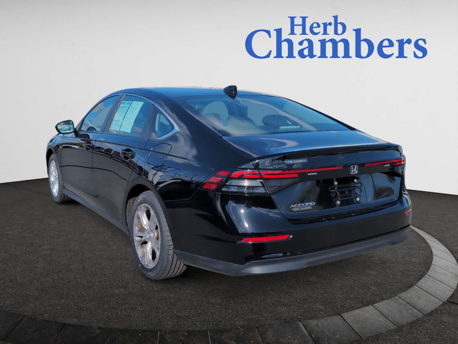 2023 Honda Accord LX photo 3