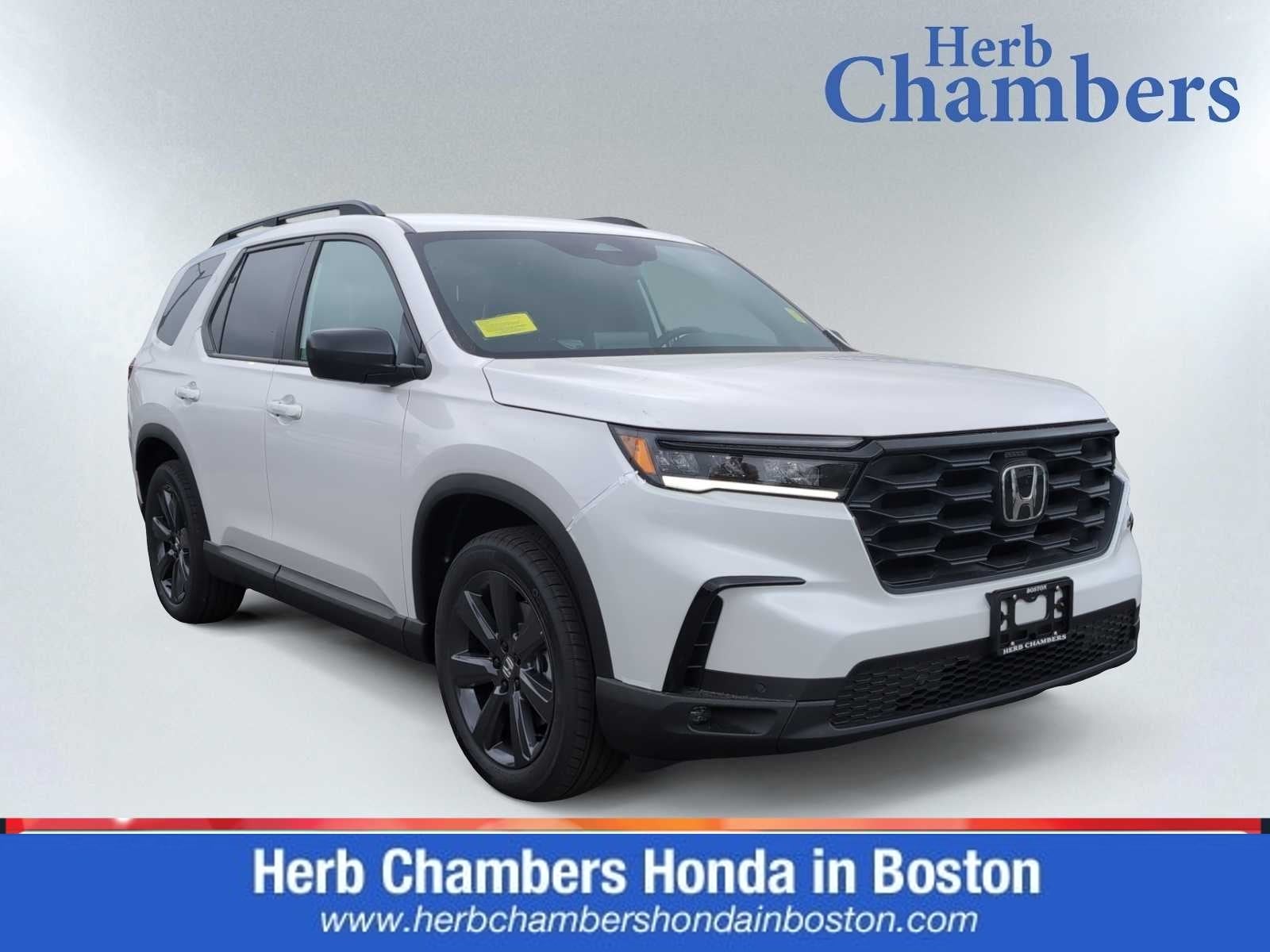 2025 Honda Pilot Sport's photo