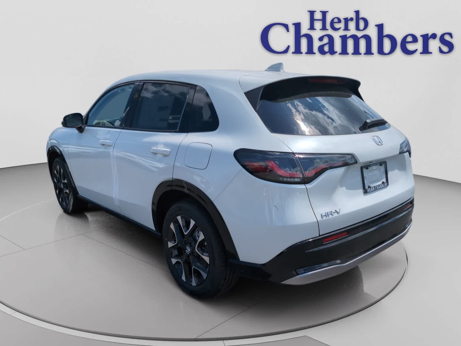 2027 Honda HR-V EX-L - Photo 3