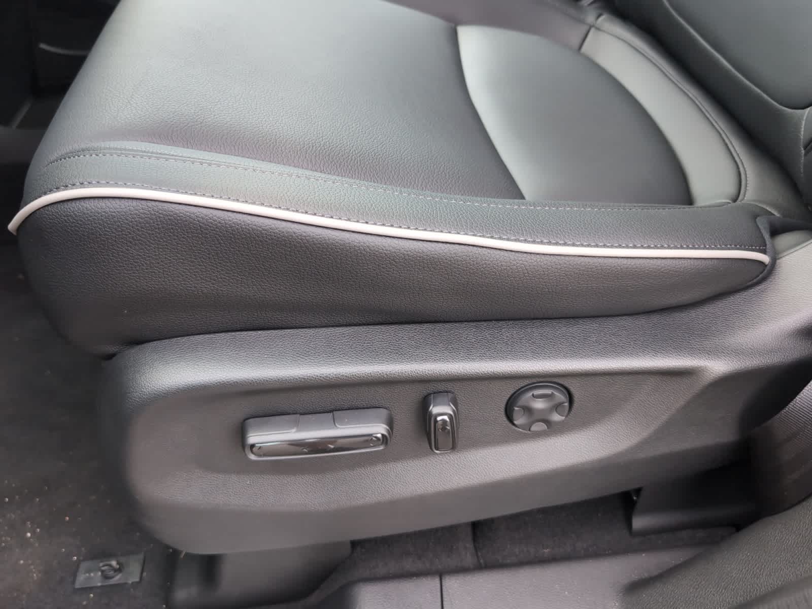 2026 Honda Odyssey Touring - Photo 17