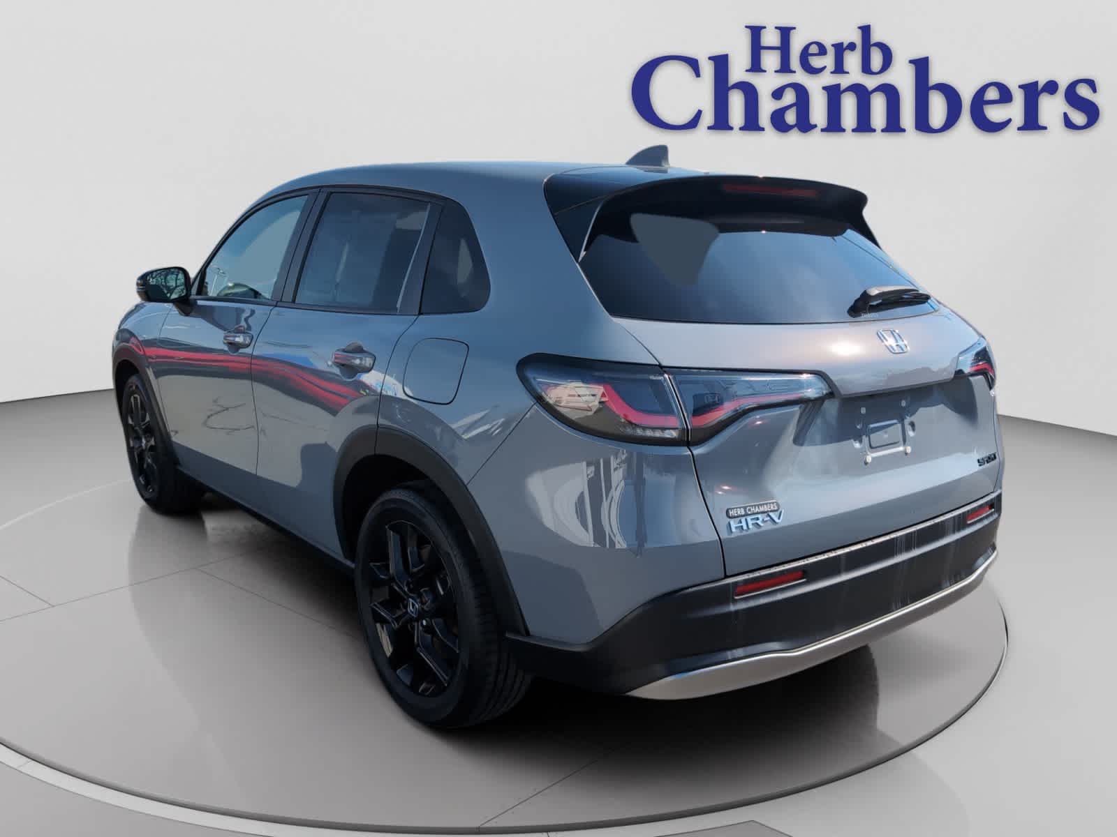 View vehicle photo 3