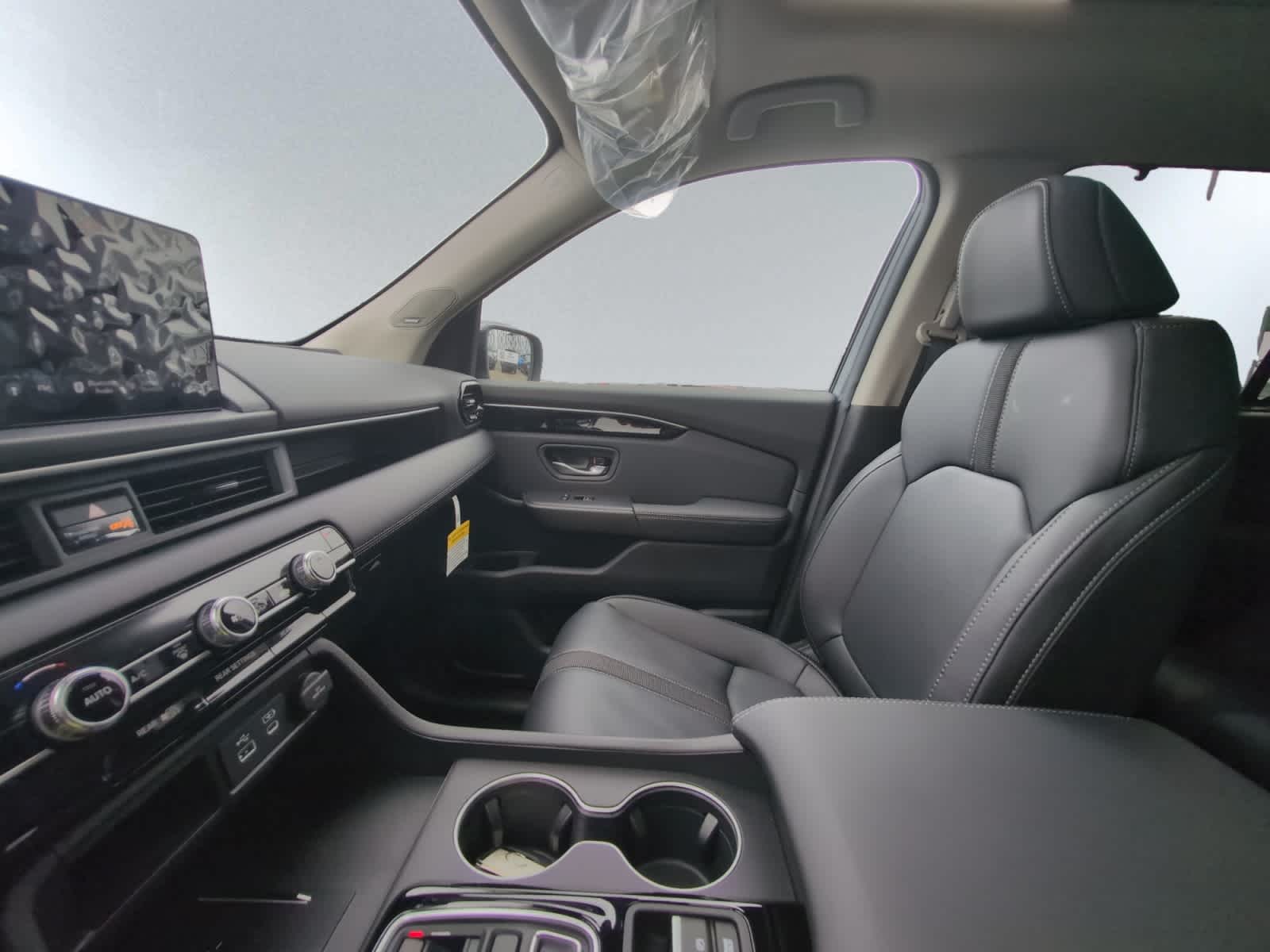 new 2025 Honda Pilot car, priced at $53,450