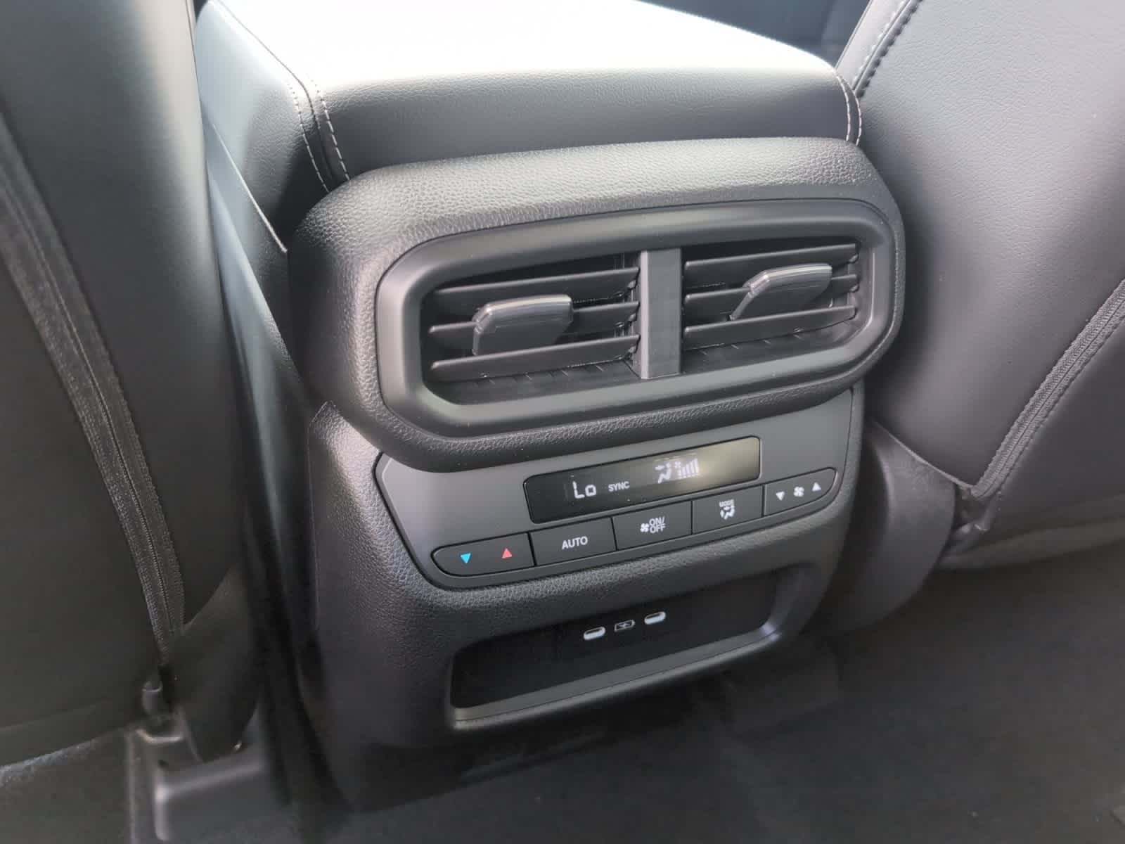 new 2025 Honda Pilot car, priced at $47,095