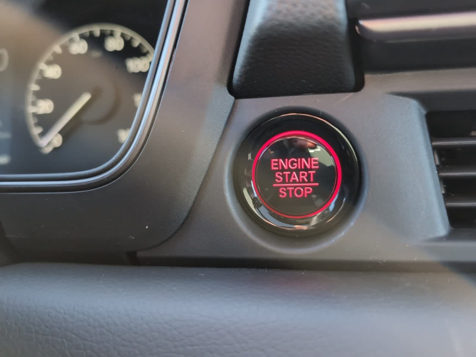 new 2025 Honda Pilot car, priced at $51,350