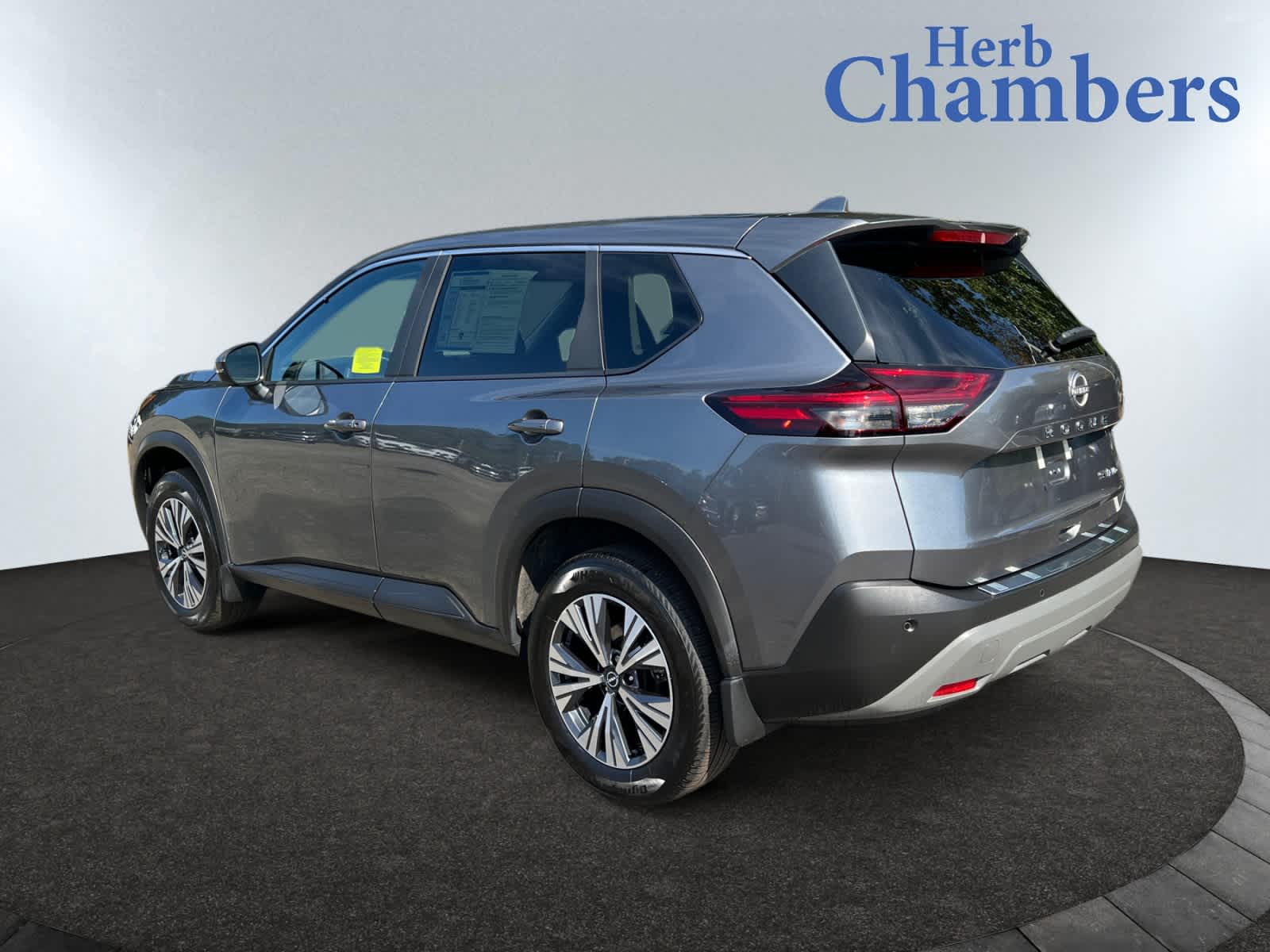 2023 Nissan Rogue SV photo 3