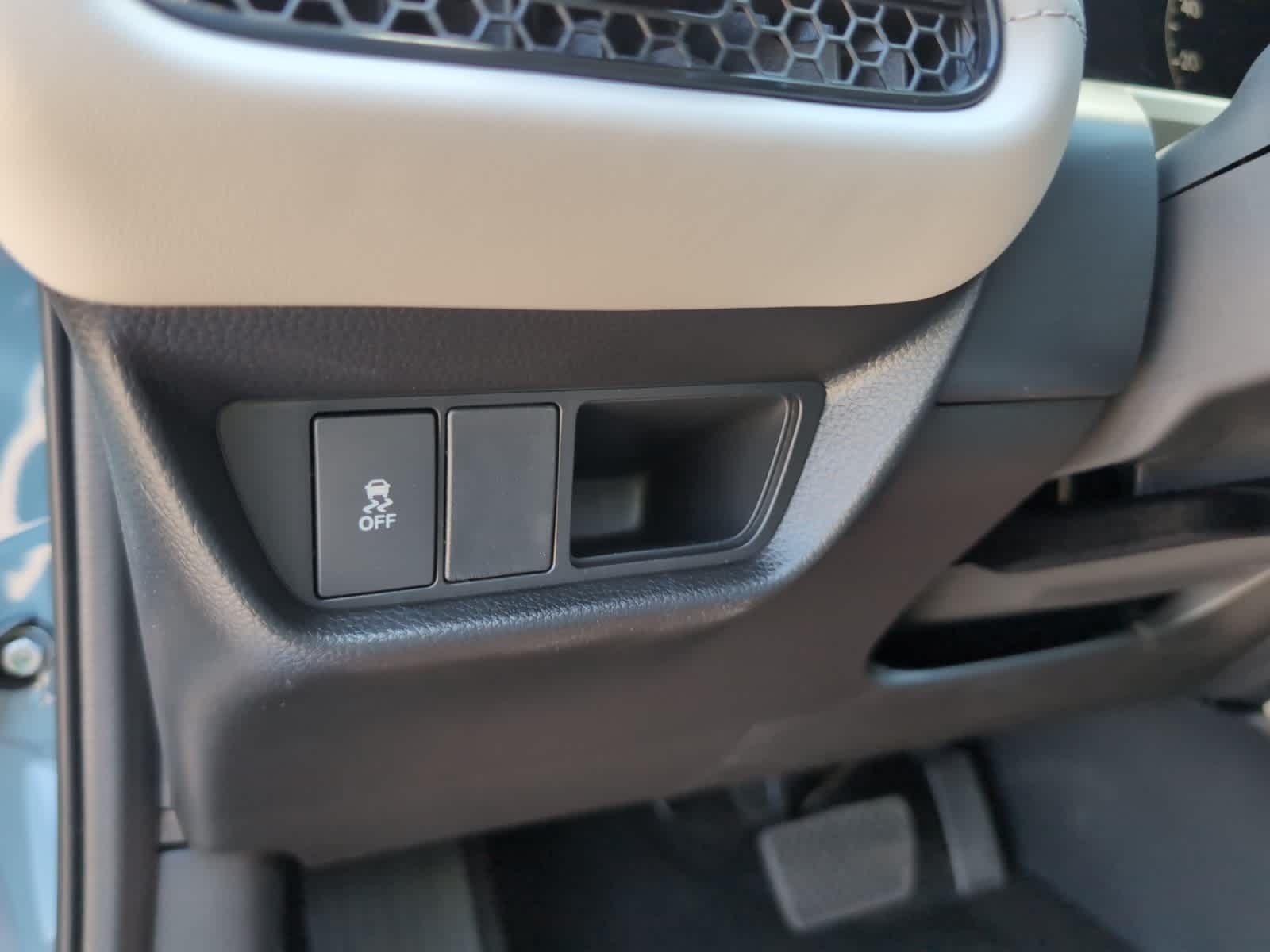 new 2027 Honda HR-V car, priced at $28,505