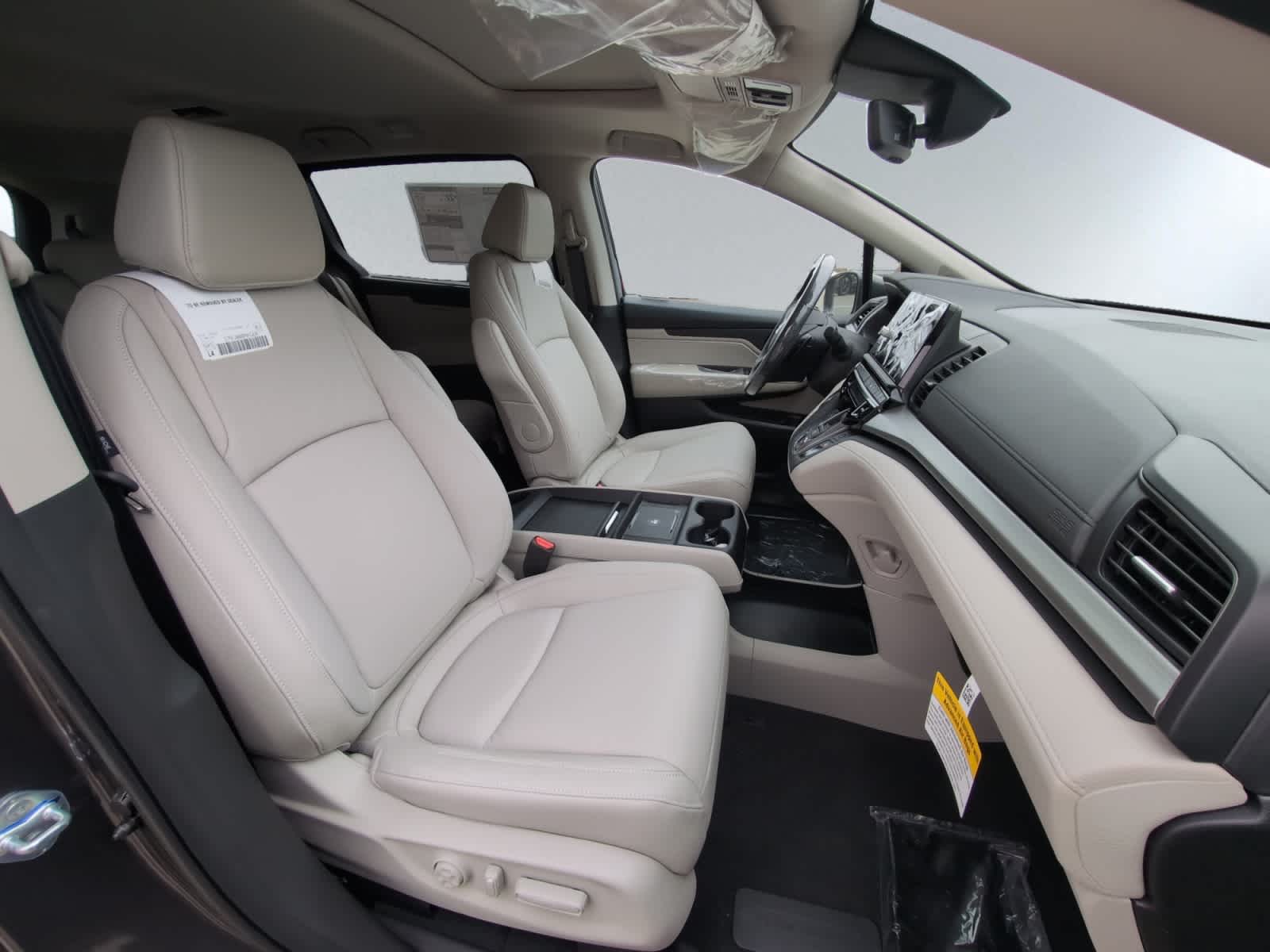 new 2026 Honda Odyssey car, priced at $44,290