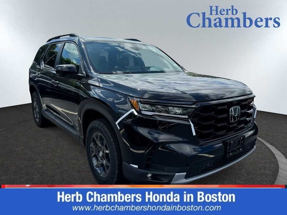 2025 Honda Pilot TrailSport's photo