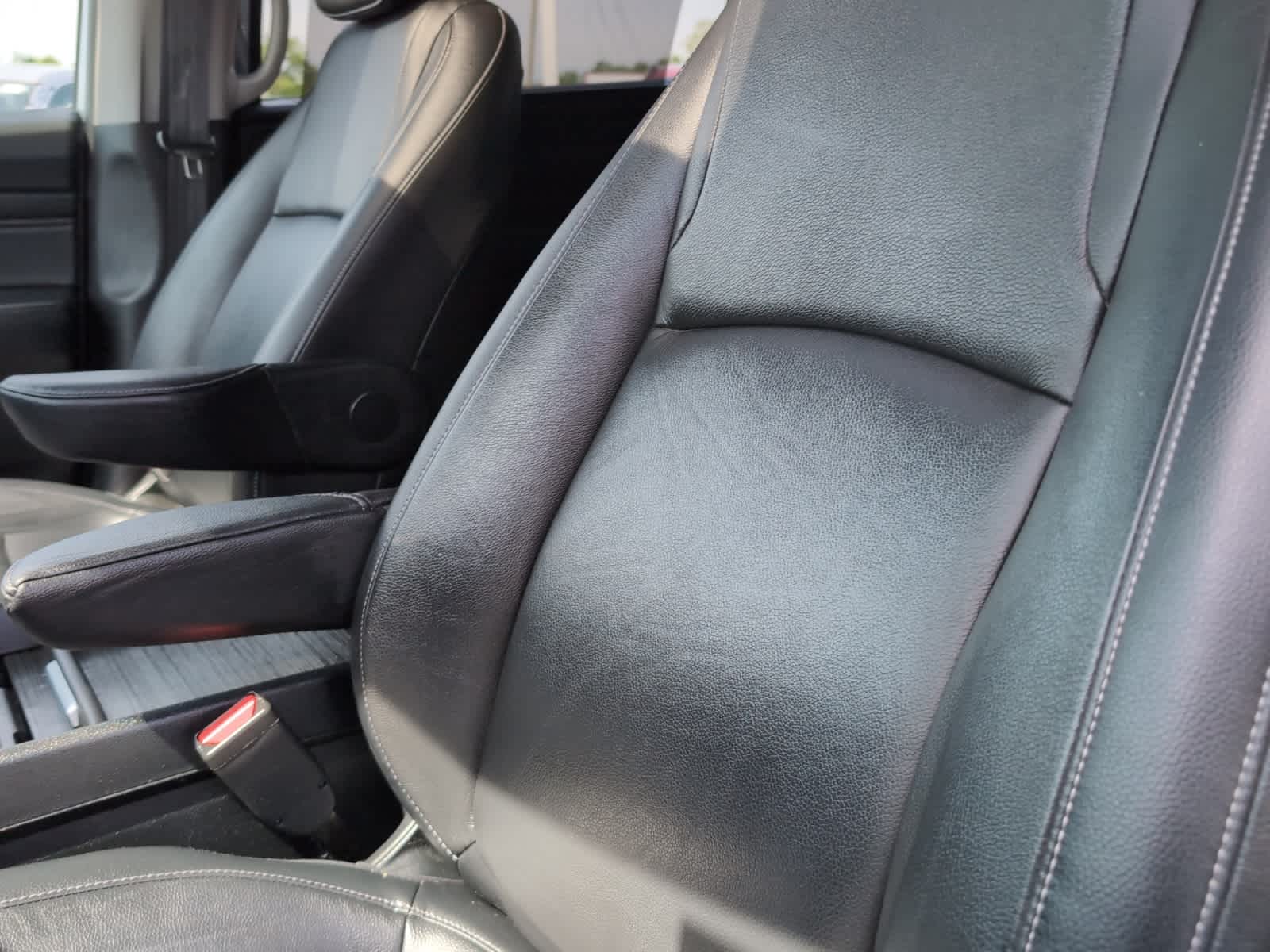 2023 Honda Odyssey Touring - Photo 23