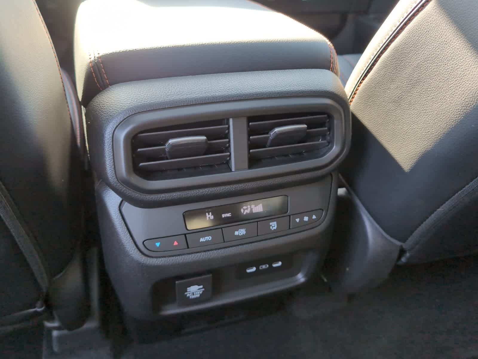 new 2025 Honda Pilot car, priced at $51,350