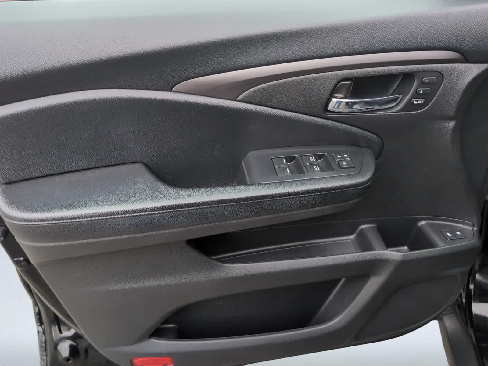 used 2020 Honda Pilot car, priced at $26,498