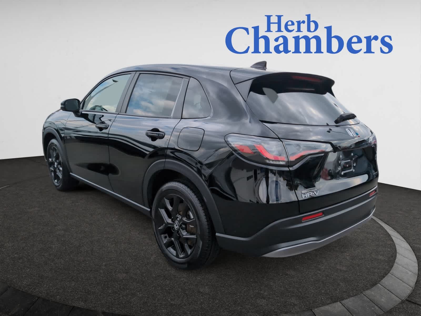2025 Honda HR-V Sport photo 3
