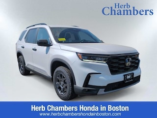 New 2025 Honda Pilot TrailSport SUV near Boston