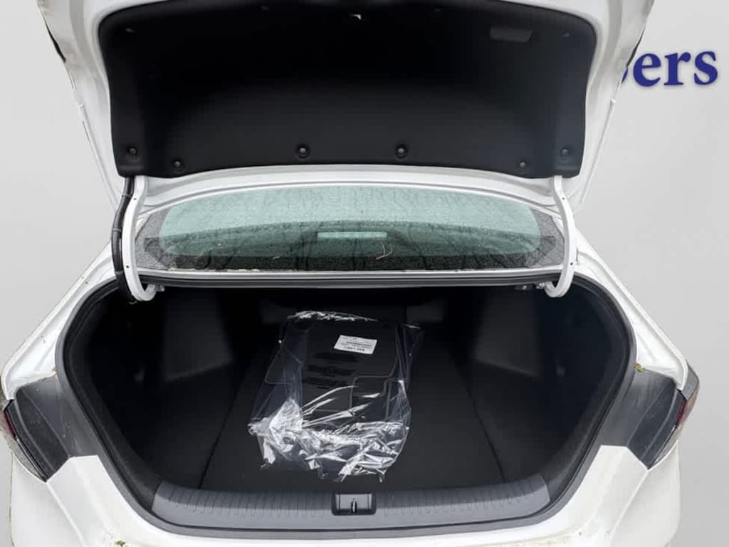 New 2026 Honda Accord LX Sedan