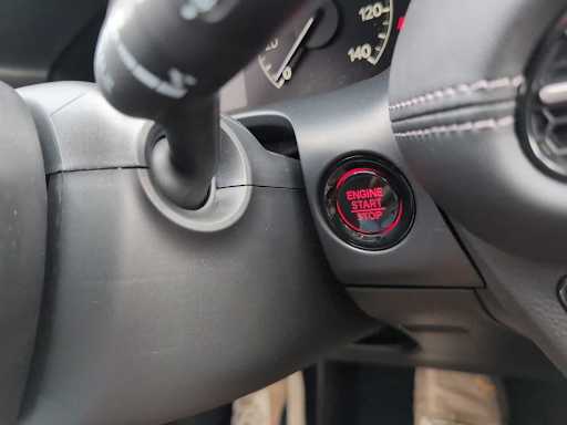 2026 Honda HR-V EX-L - Photo 17