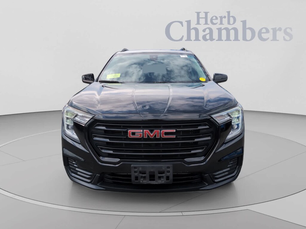Used 2023 GMC Terrain SLE SUV