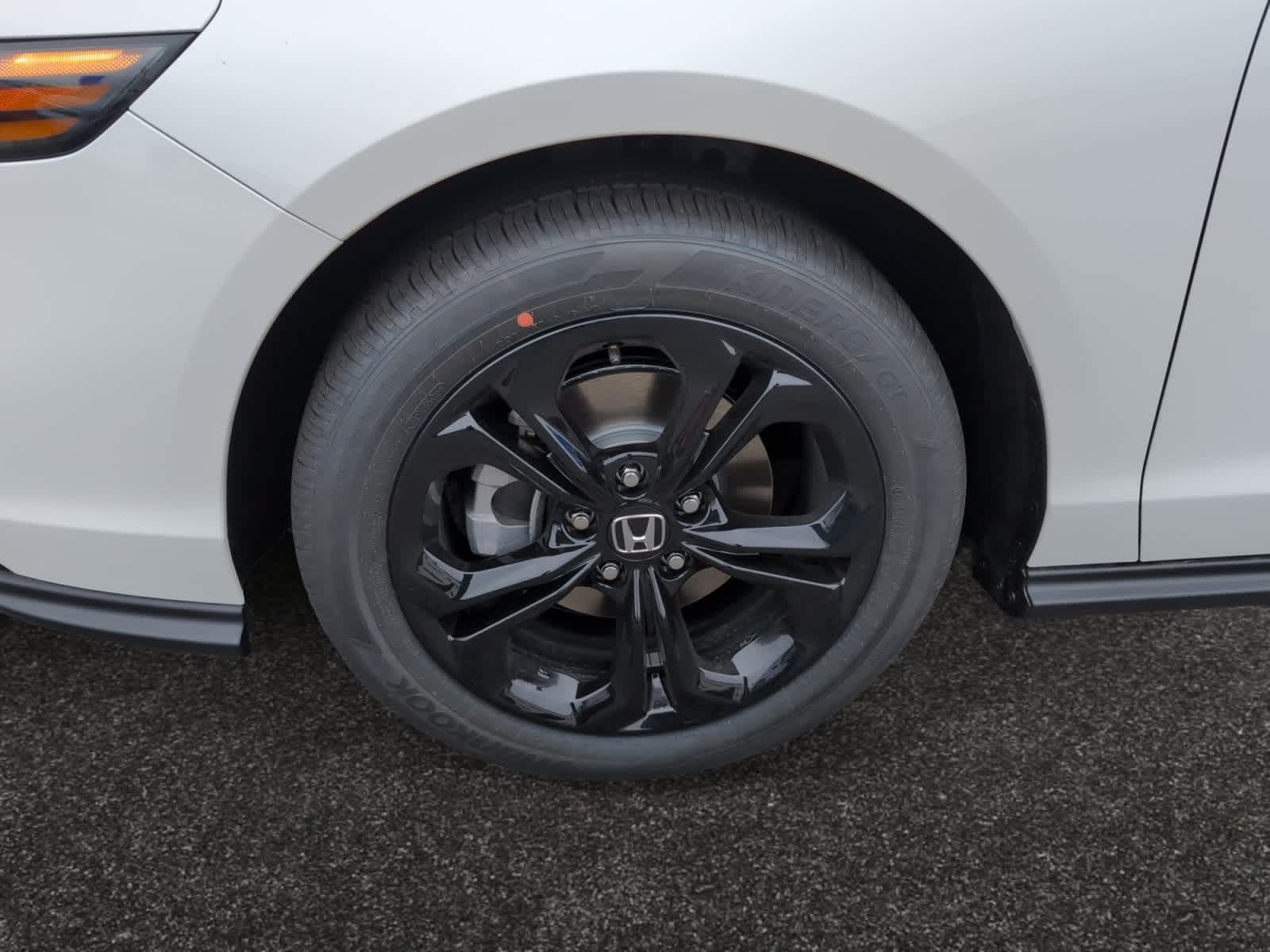 new 2025 Honda Accord car, priced at $32,165