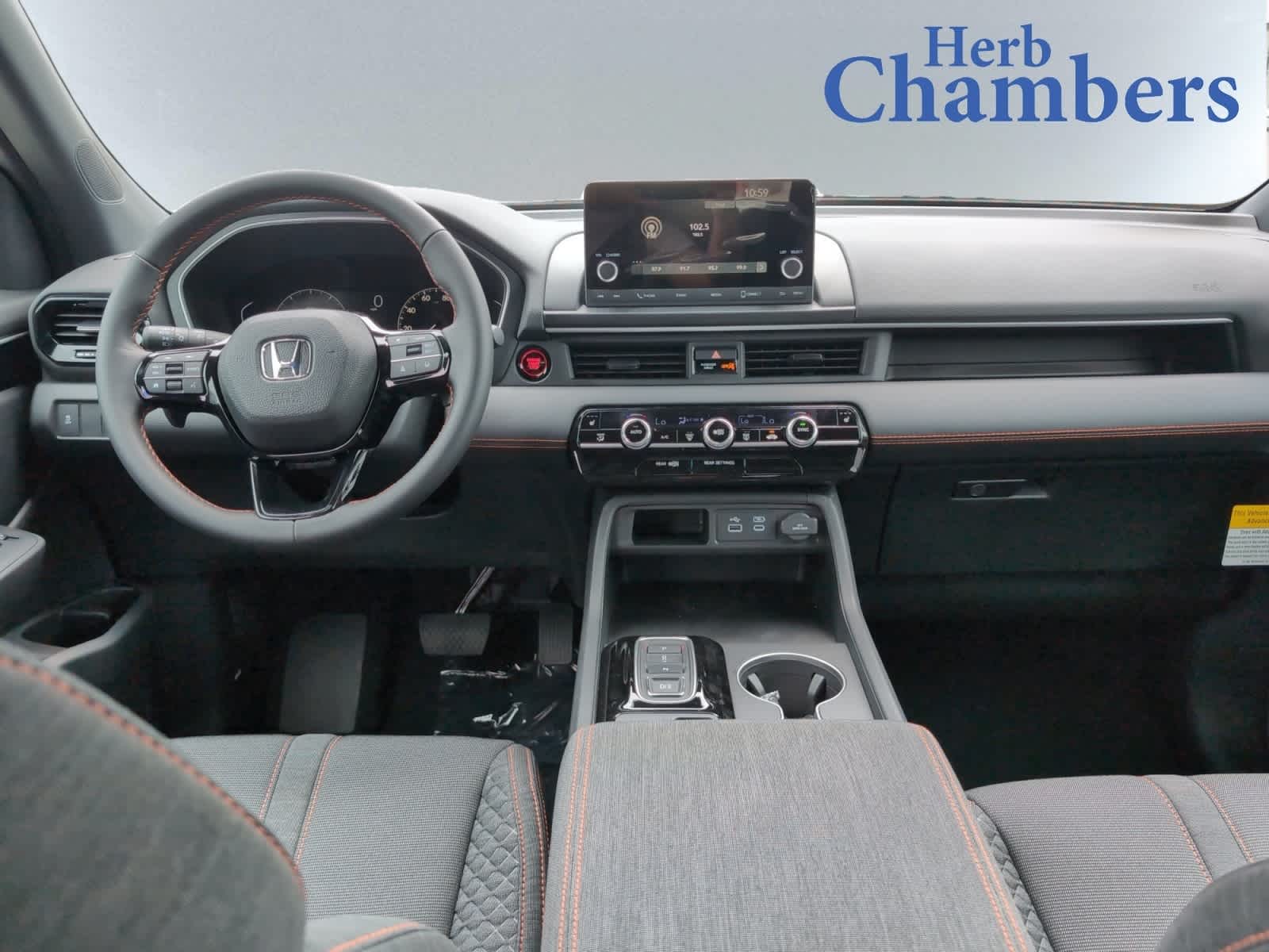 new 2025 Honda Pilot car, priced at $44,250