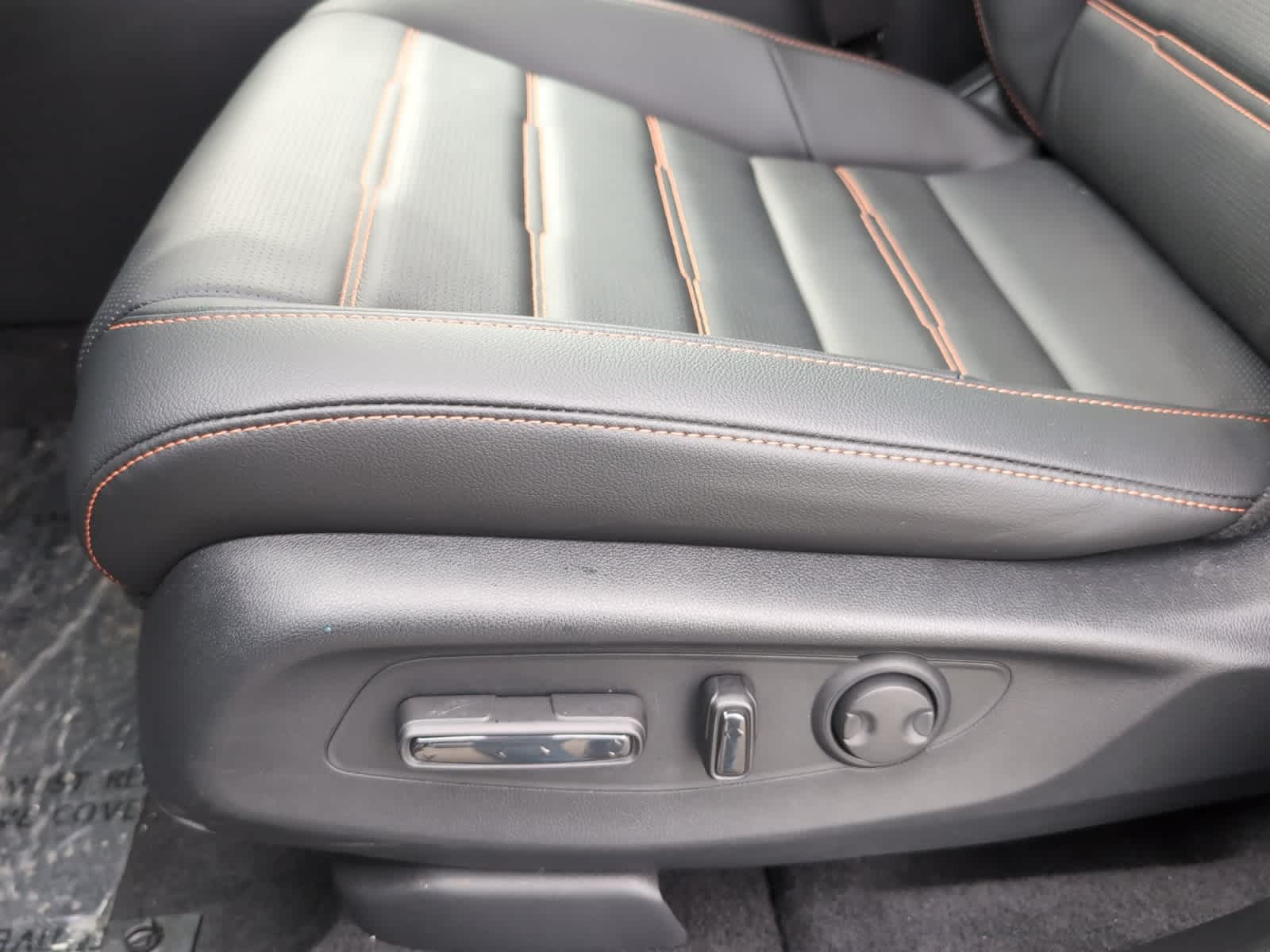 new 2026 Honda CR-V Hybrid car, priced at $43,700