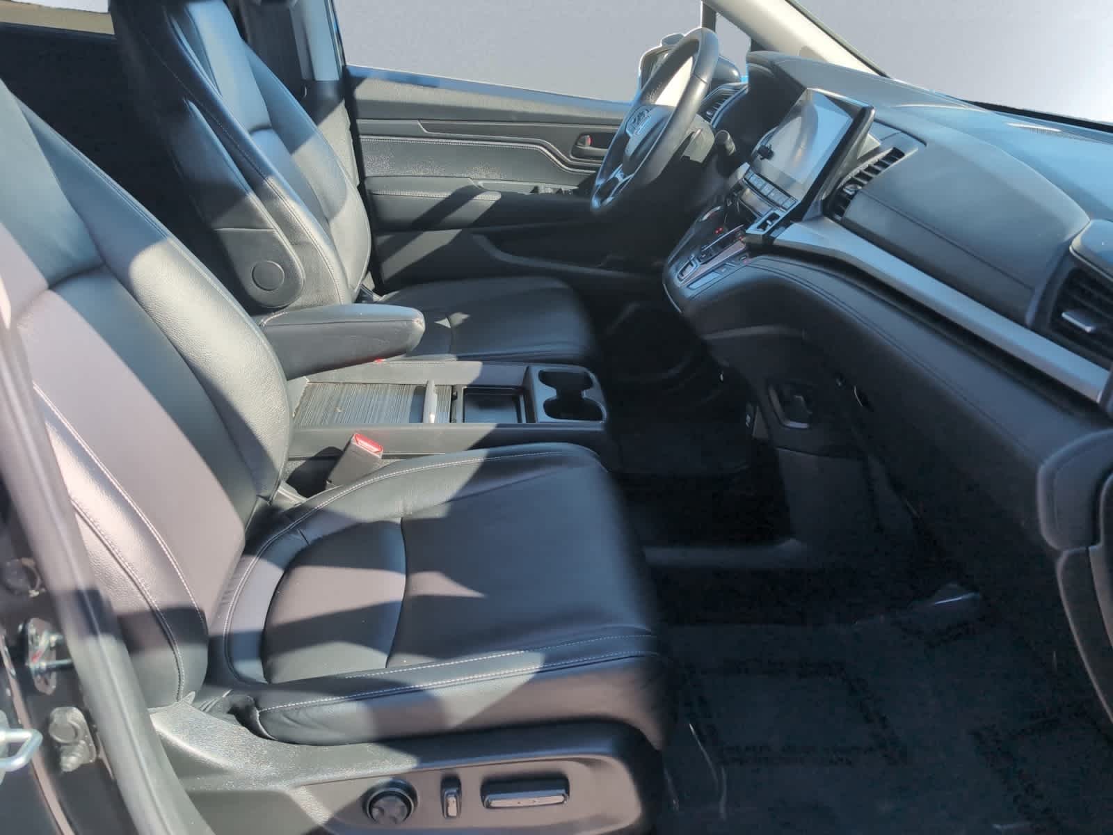 used 2024 Honda Odyssey car, priced at $33,998