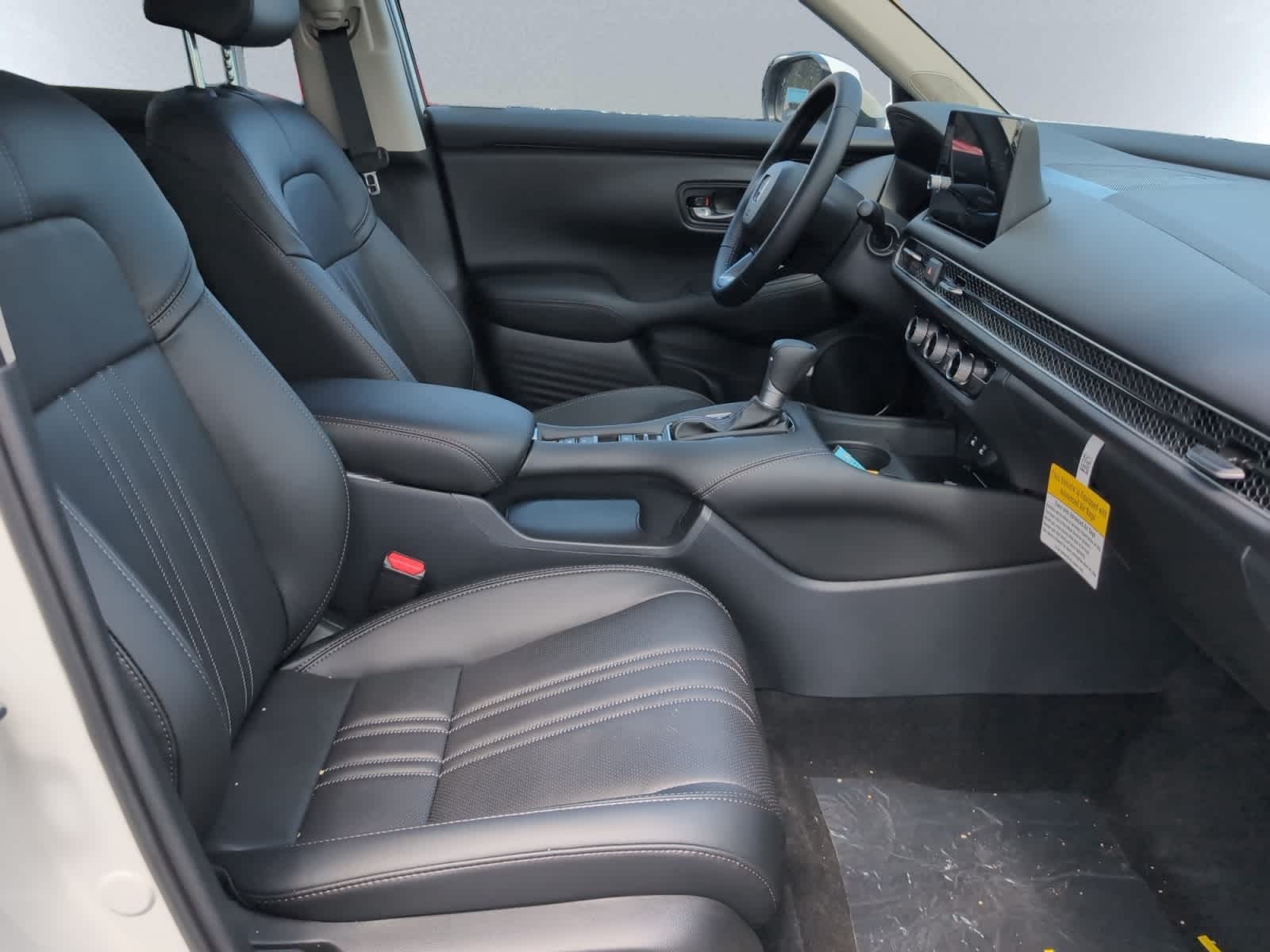 2027 Honda HR-V EX-L - Photo 7