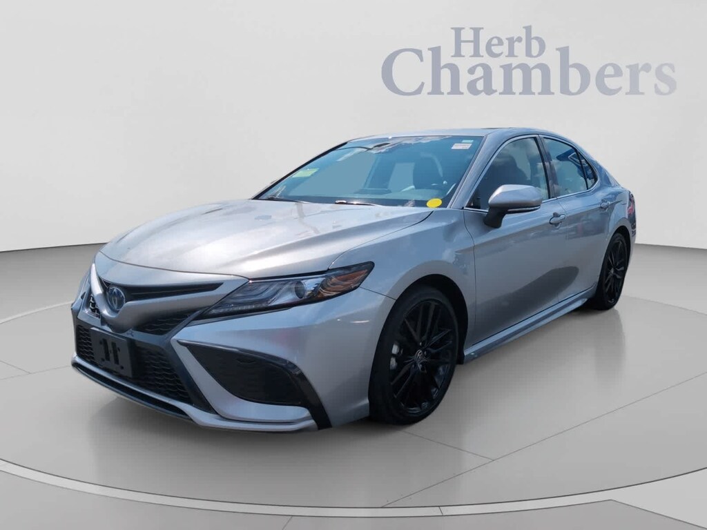 Used 2024 Toyota Camry Hybrid XSE Sedan