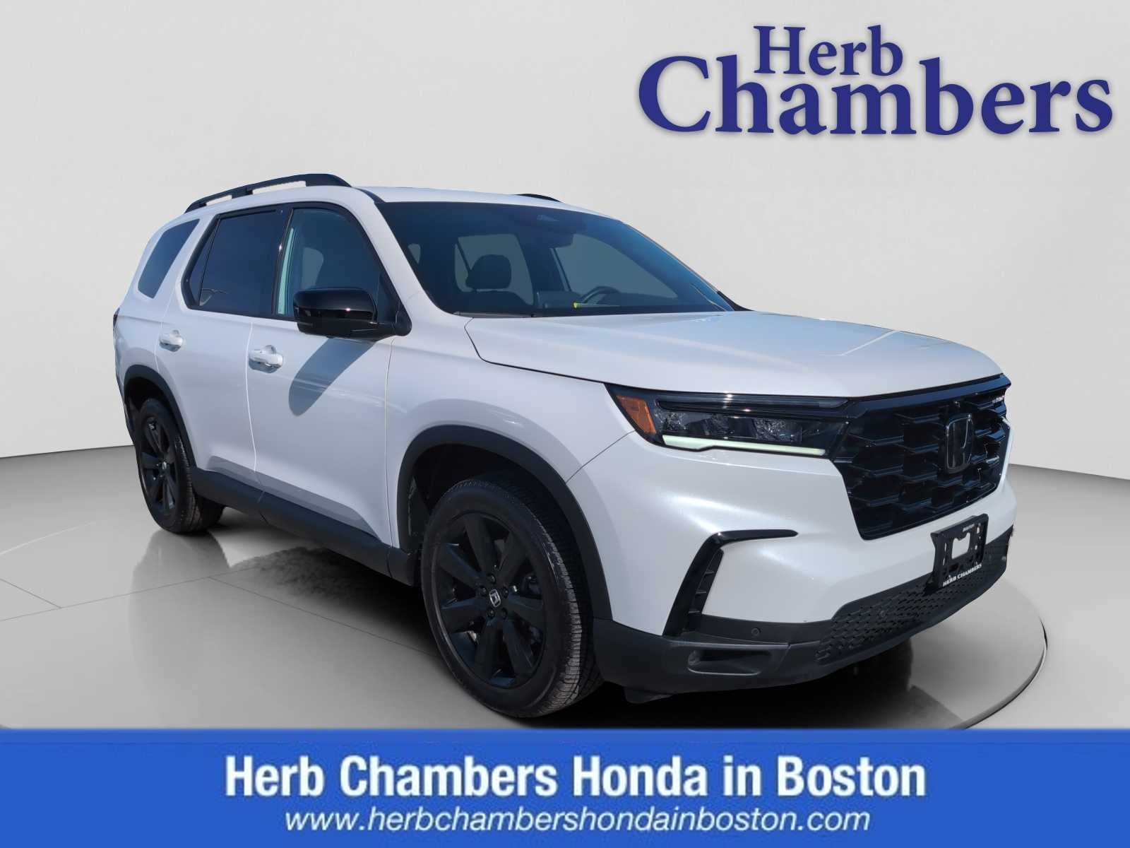 new 2025 Honda Pilot car, priced at $56,530