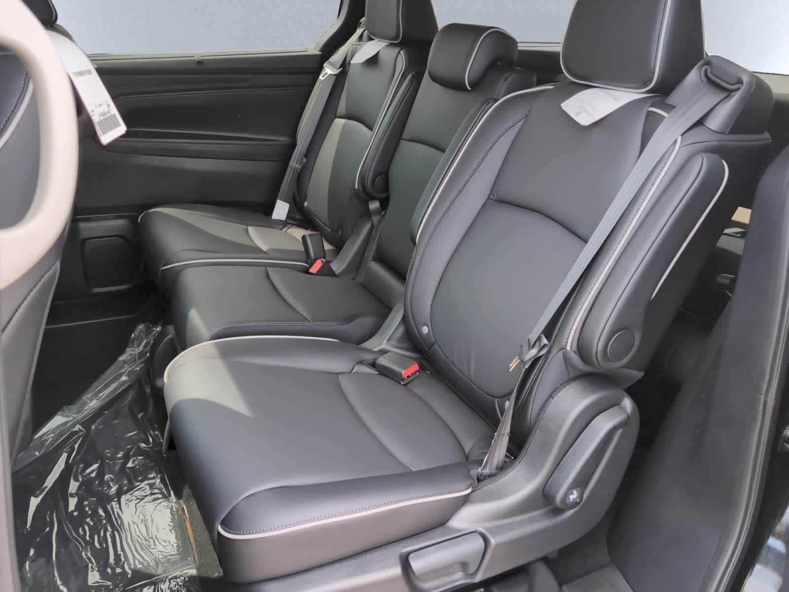 2026 Honda Odyssey Touring - Photo 25