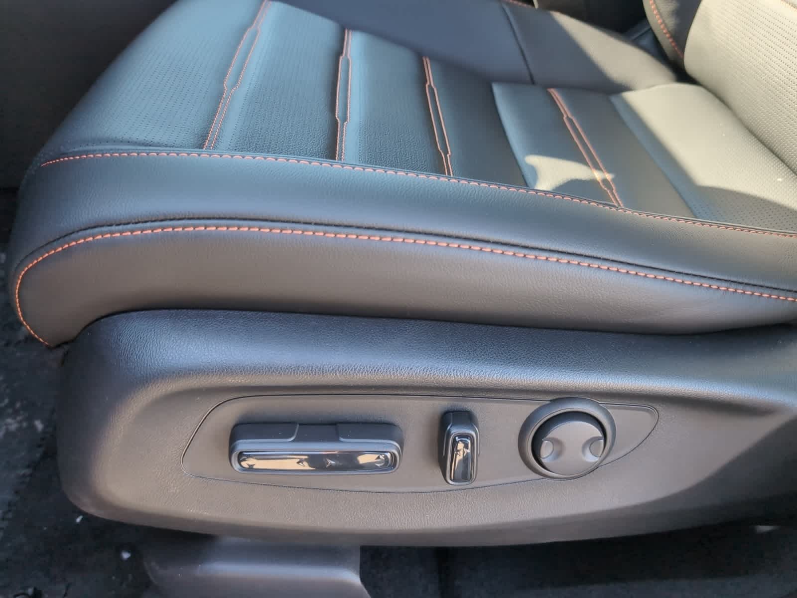 new 2026 Honda CR-V Hybrid car, priced at $44,455