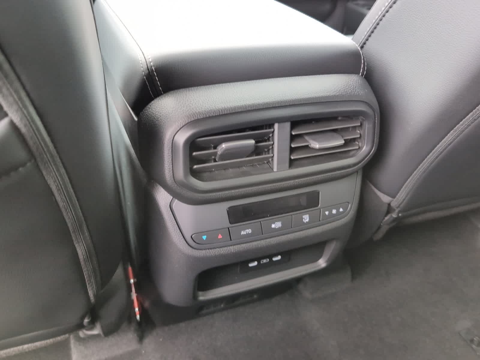 new 2025 Honda Pilot car, priced at $47,095