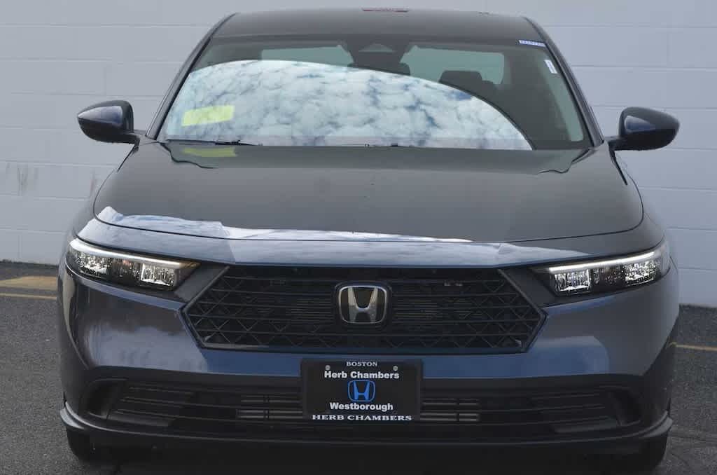 New 2025 Honda Accord LX Sedan