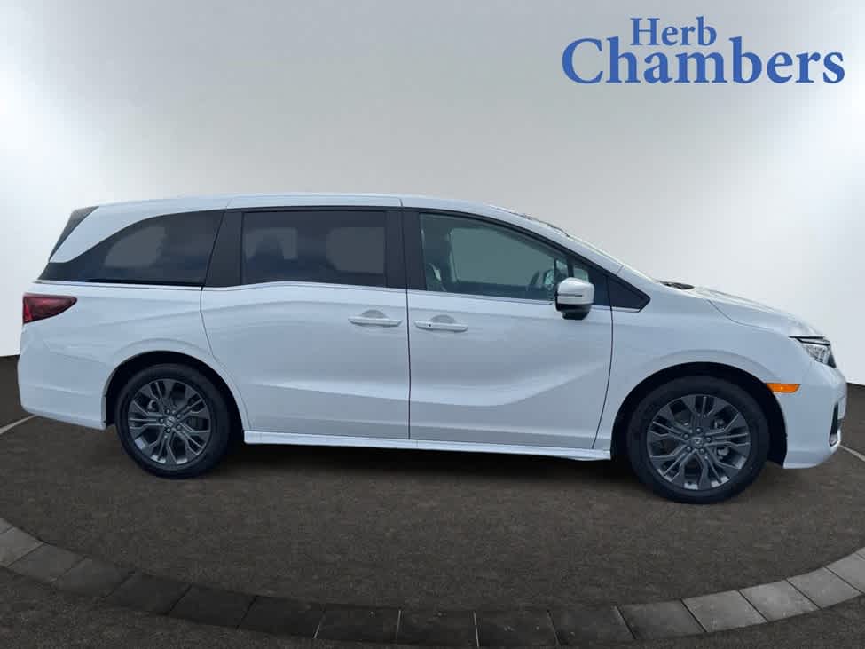 new 2026 Honda Odyssey car, priced at $49,445