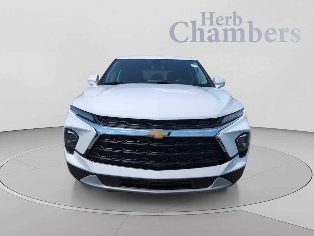 Used 2025 Chevrolet Blazer LT w/2LT SUV
