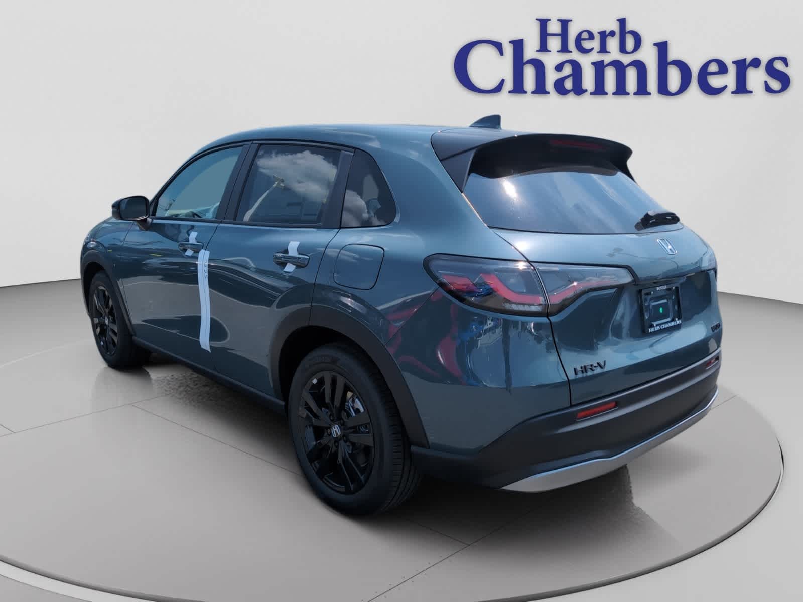 2027 Honda HR-V Sport - Photo 3