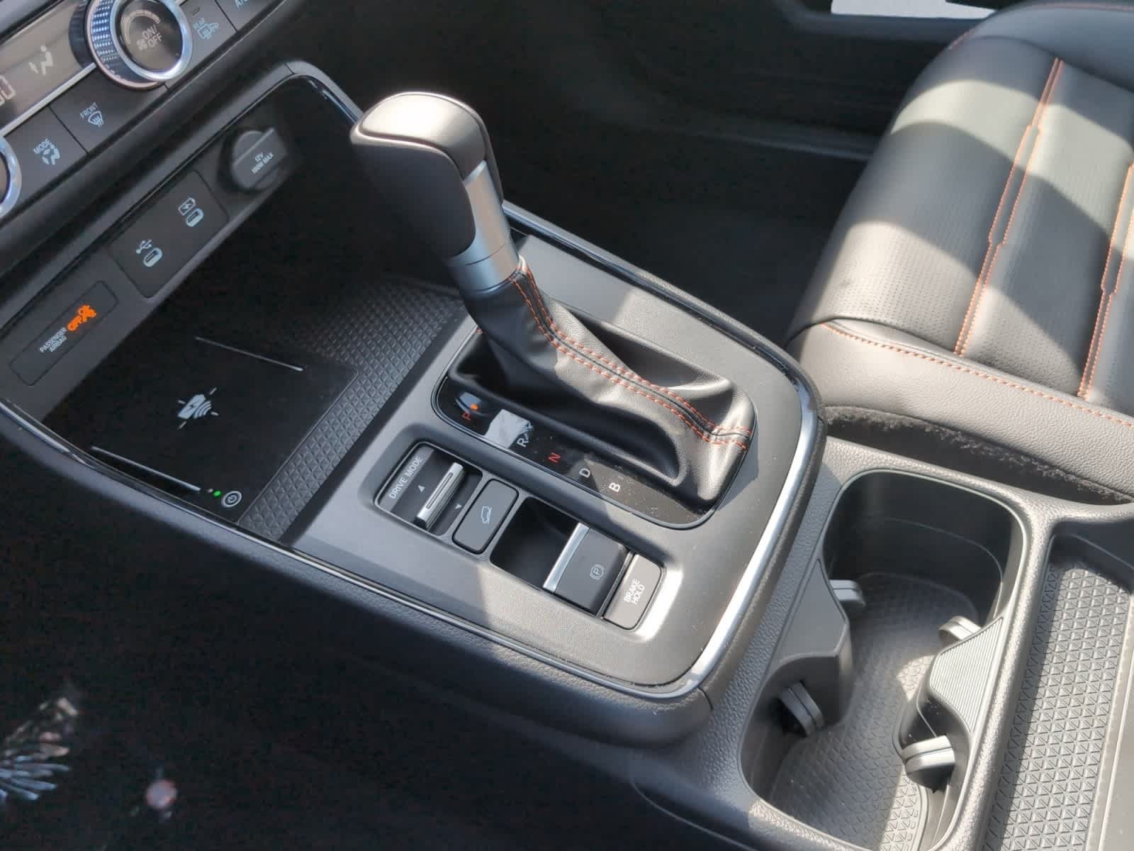 new 2026 Honda CR-V Hybrid car, priced at $41,675