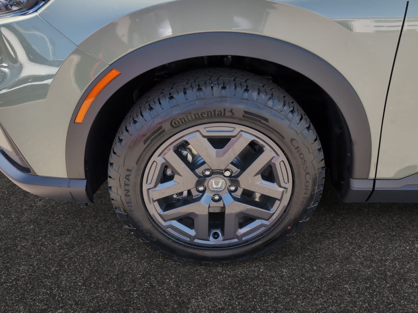 new 2026 Honda CR-V Hybrid car, priced at $40,705