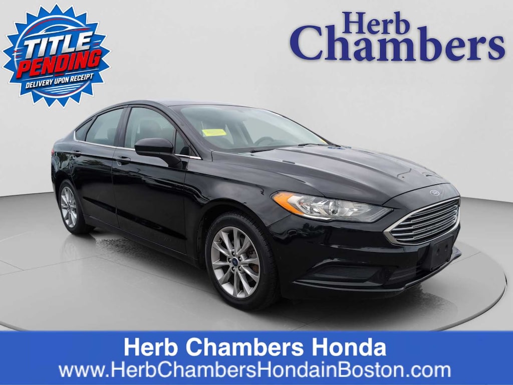 Used 2017 Ford Fusion SE Sedan
