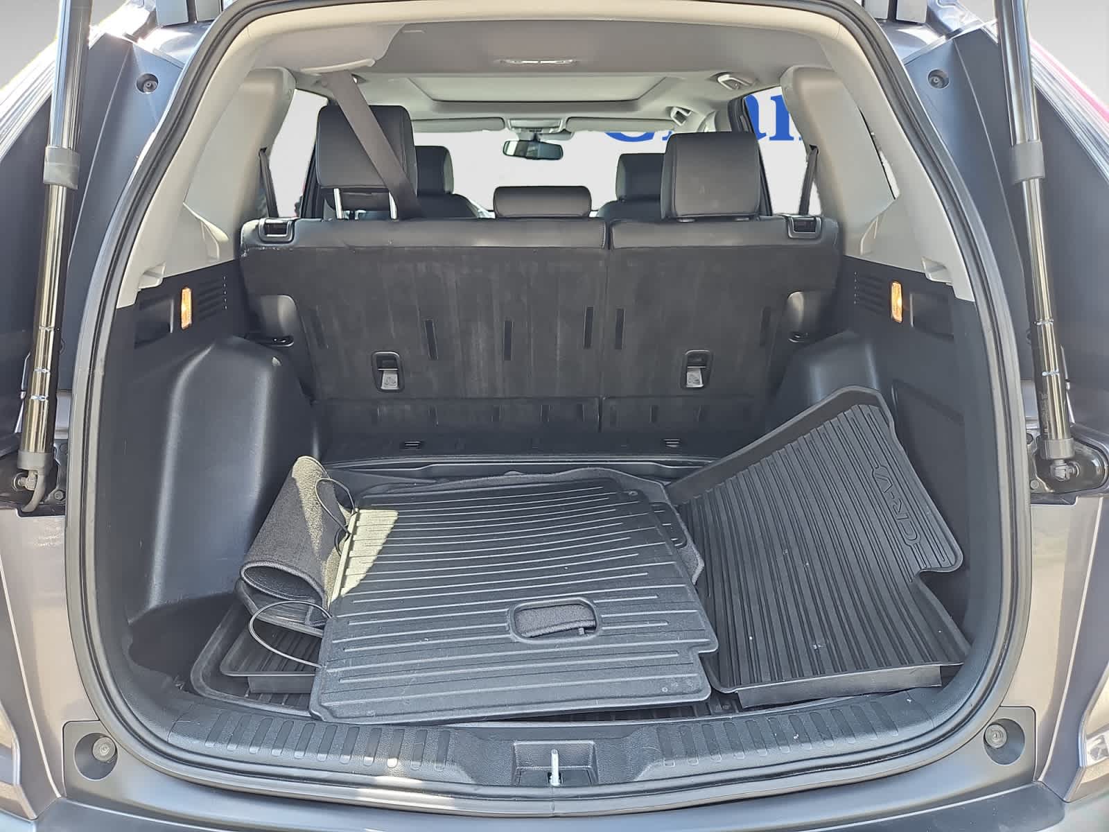 2021 Honda CR-V Touring photo 4