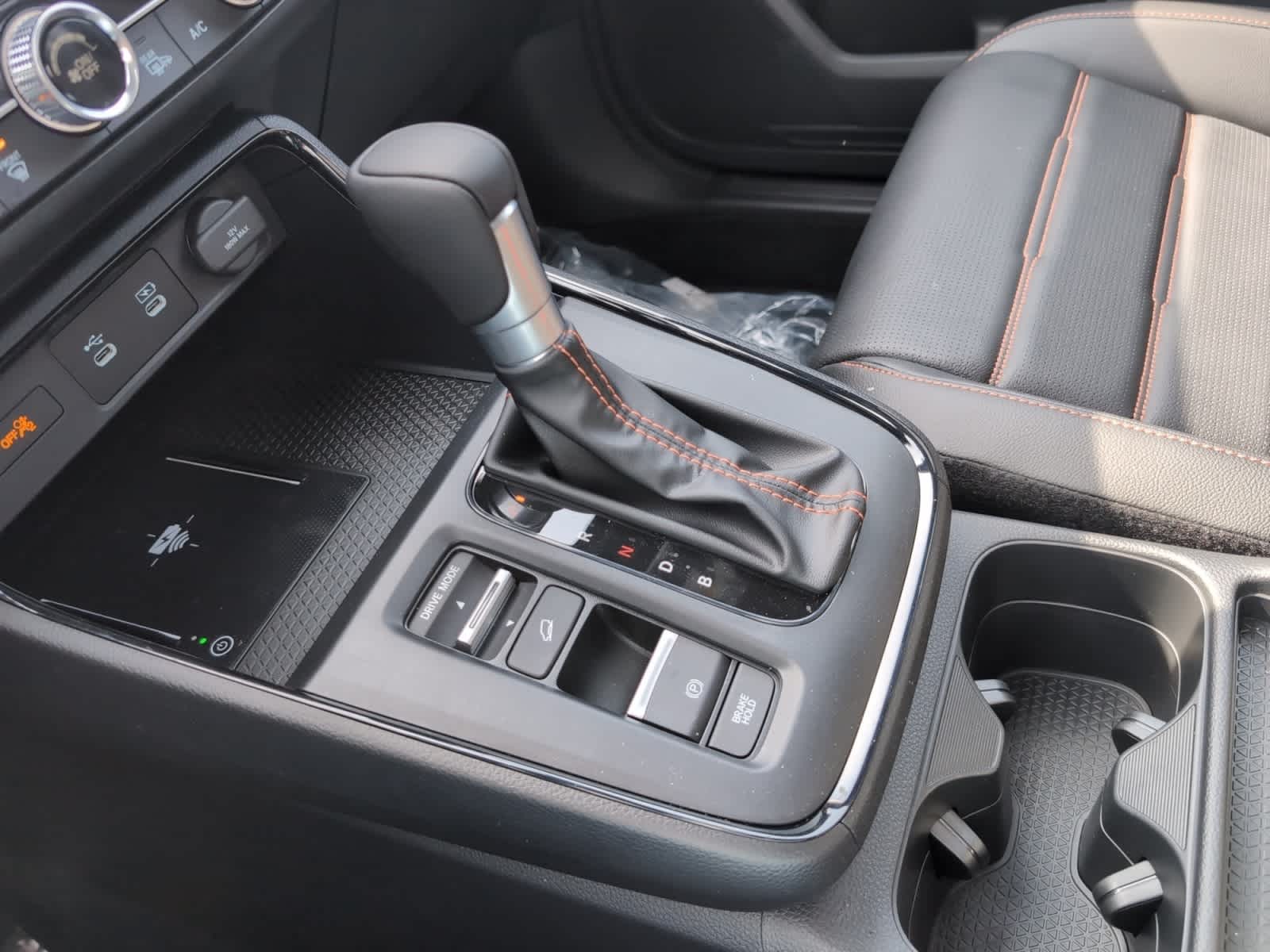 new 2026 Honda CR-V Hybrid car, priced at $41,675