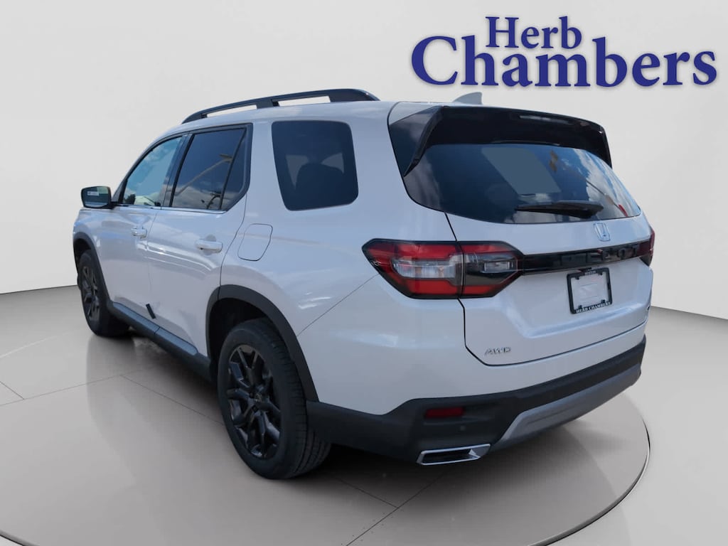 New 2025 Honda Pilot Touring+ SUV